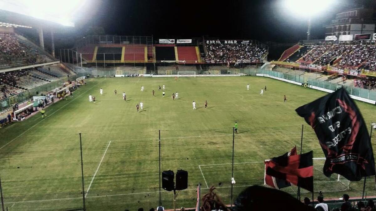 Foggia, buona la prima. Pontedera battuto 3-1. Viola, che liberazione! - 