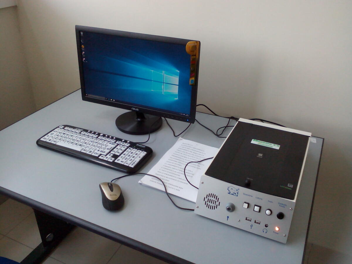 Unifg, presentata la nuova postazione informatica per studenti con disabilità visive - 