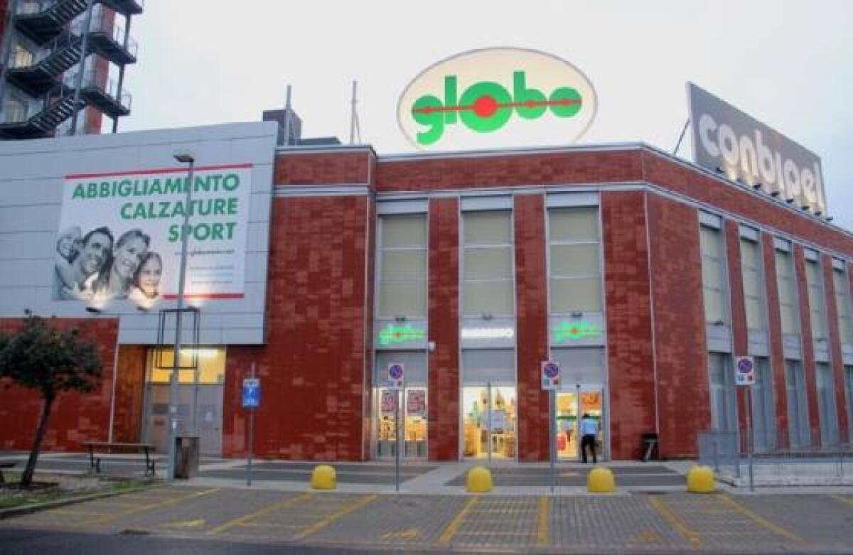 Giovedì inaugurazione del mega store "Globo" - 