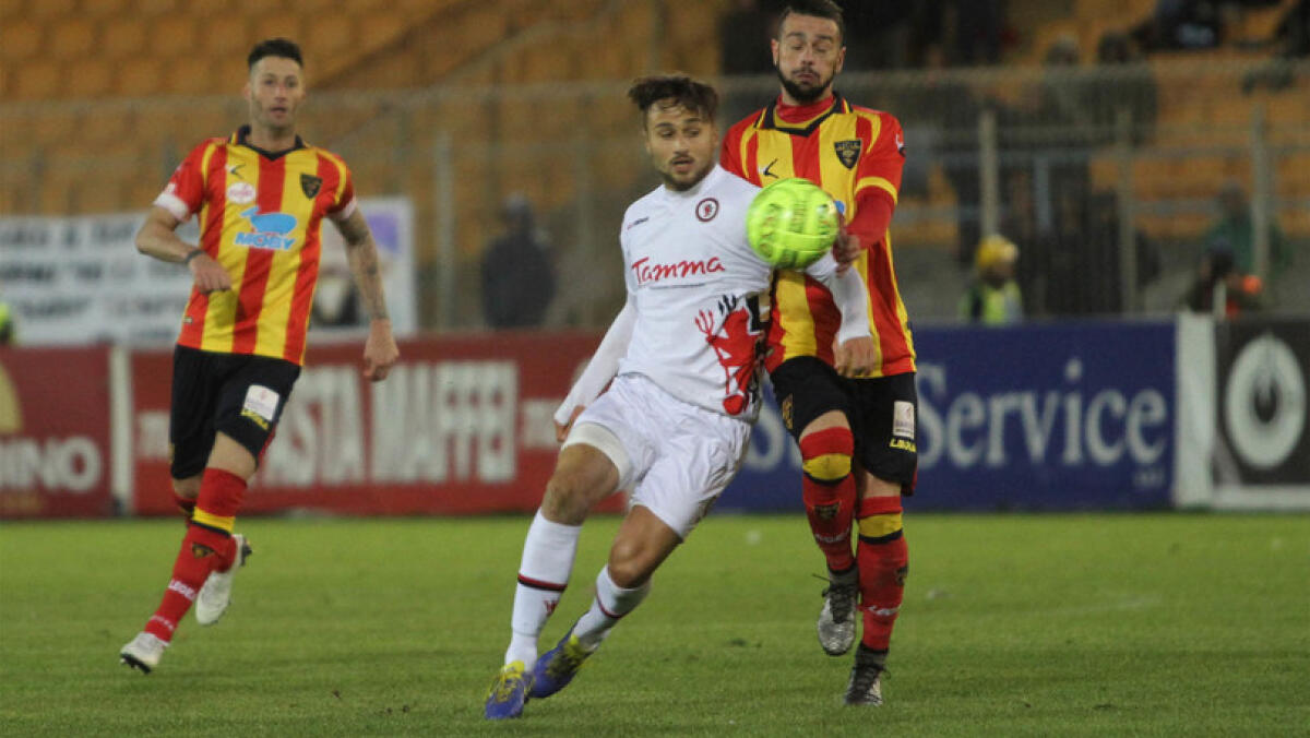 Foggia-Lecce, calendari a confronto prima dello scontro diretto - 