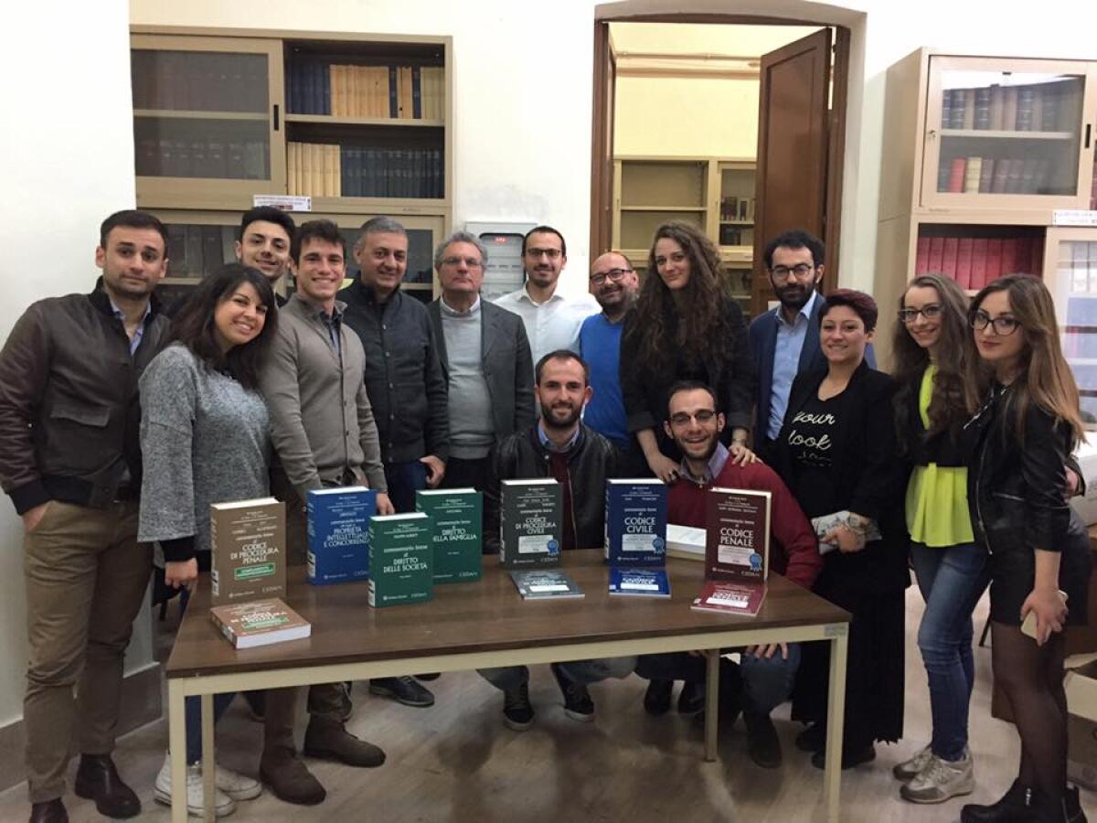 Il dono di Area Nuova: nuovi libri per la Biblioteca - 