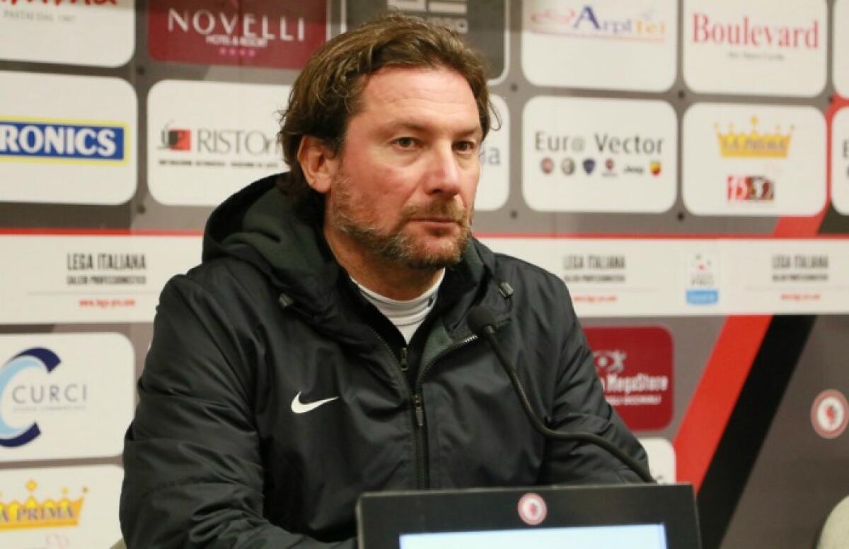 Vigilia di Foggia-Parma, Stroppa: "Togliamoci dalla testa la negatività" - Giovanni Stroppa allena il Foggia dal 2016