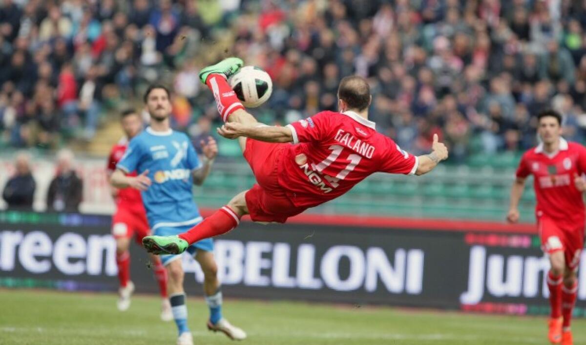 Bari-Foggia, Galano: "Foggia la mia città, se segno non esulto" - 