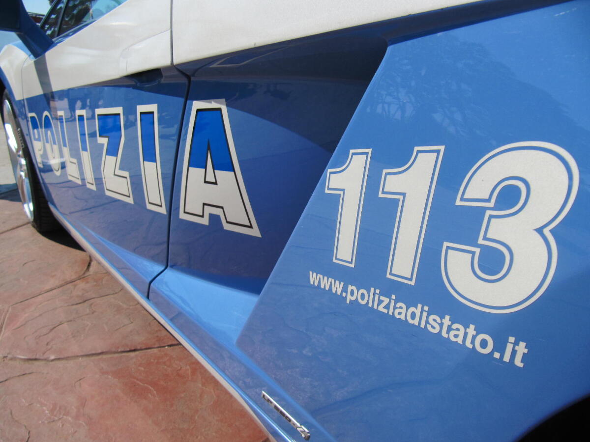 Gesto nobile da parte della Polizia di Stato: gli agenti donano pranzo natalizio alle famiglie bisognose di Lucera - 