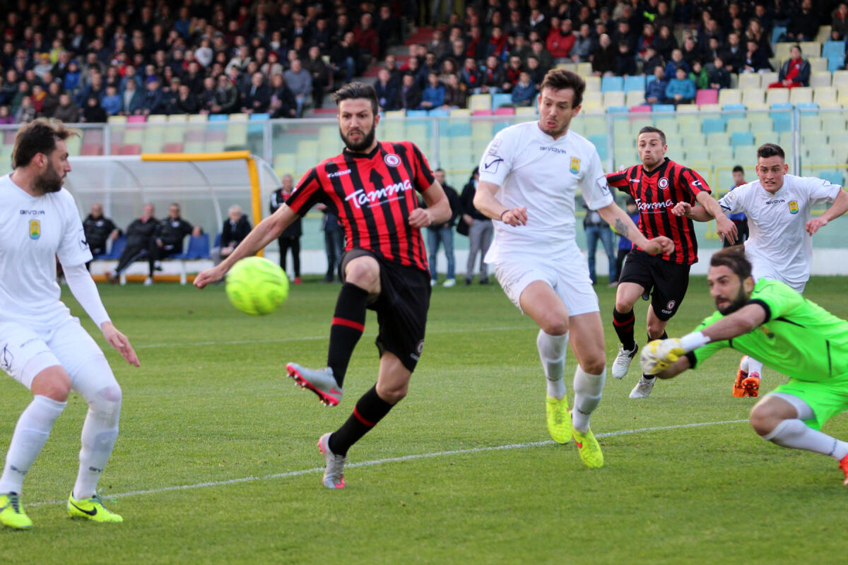 Da Benevento: "Quasi fatta per la cessione di Iemmello al Foggia" - 