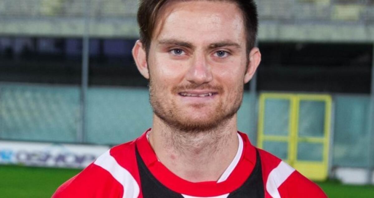 Non solo Sicurella, anche Agostinone sulla possibile via del ritorno - Giuseppe Agostinone con la maglia del Foggia - Foto Credits: Lecce iam calcio