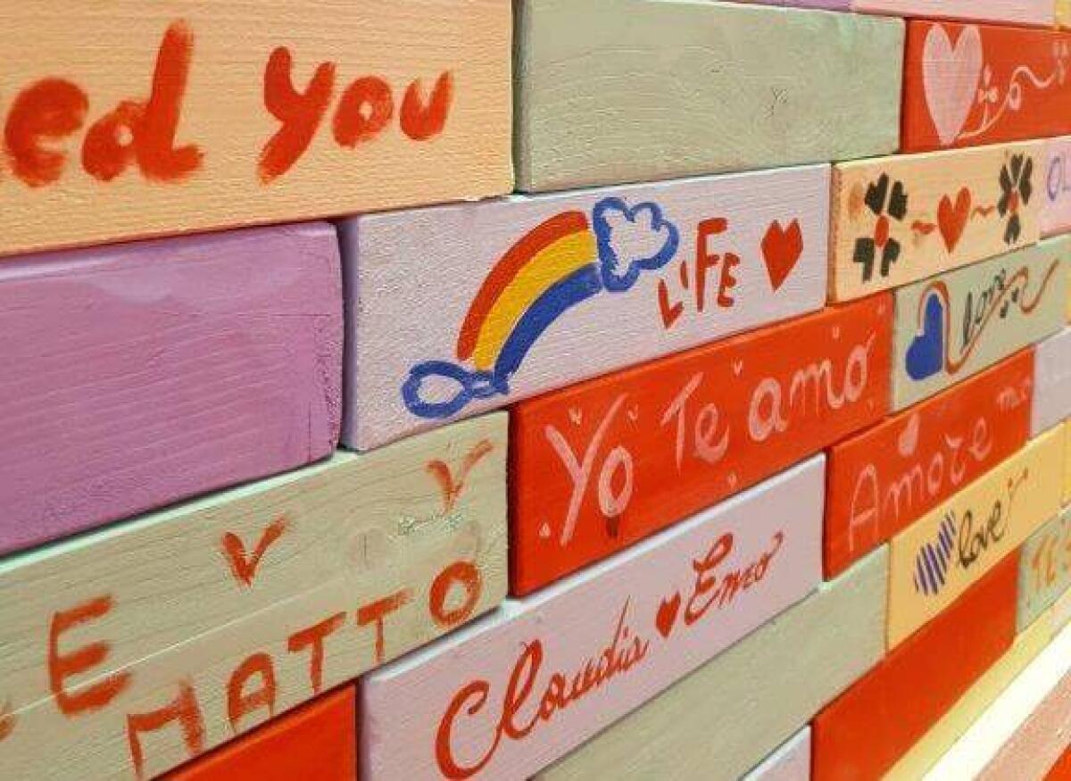 Al GrandApulia arriva il muro dell'amore, un concorso e tante sorprese - 