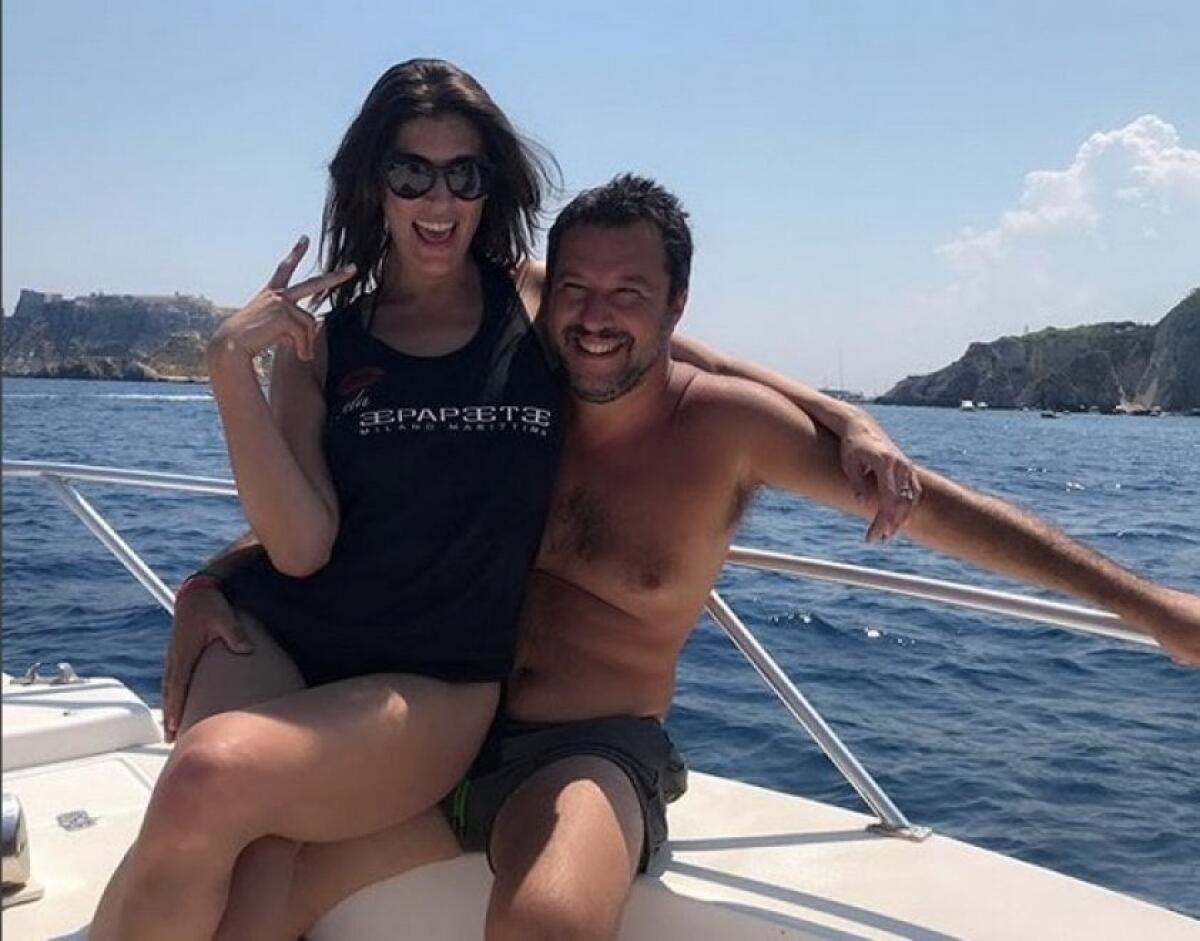 Salvini sceglie la Puglia: il vice premier adora Marina di Lesina - Salvini Alle Tremiti