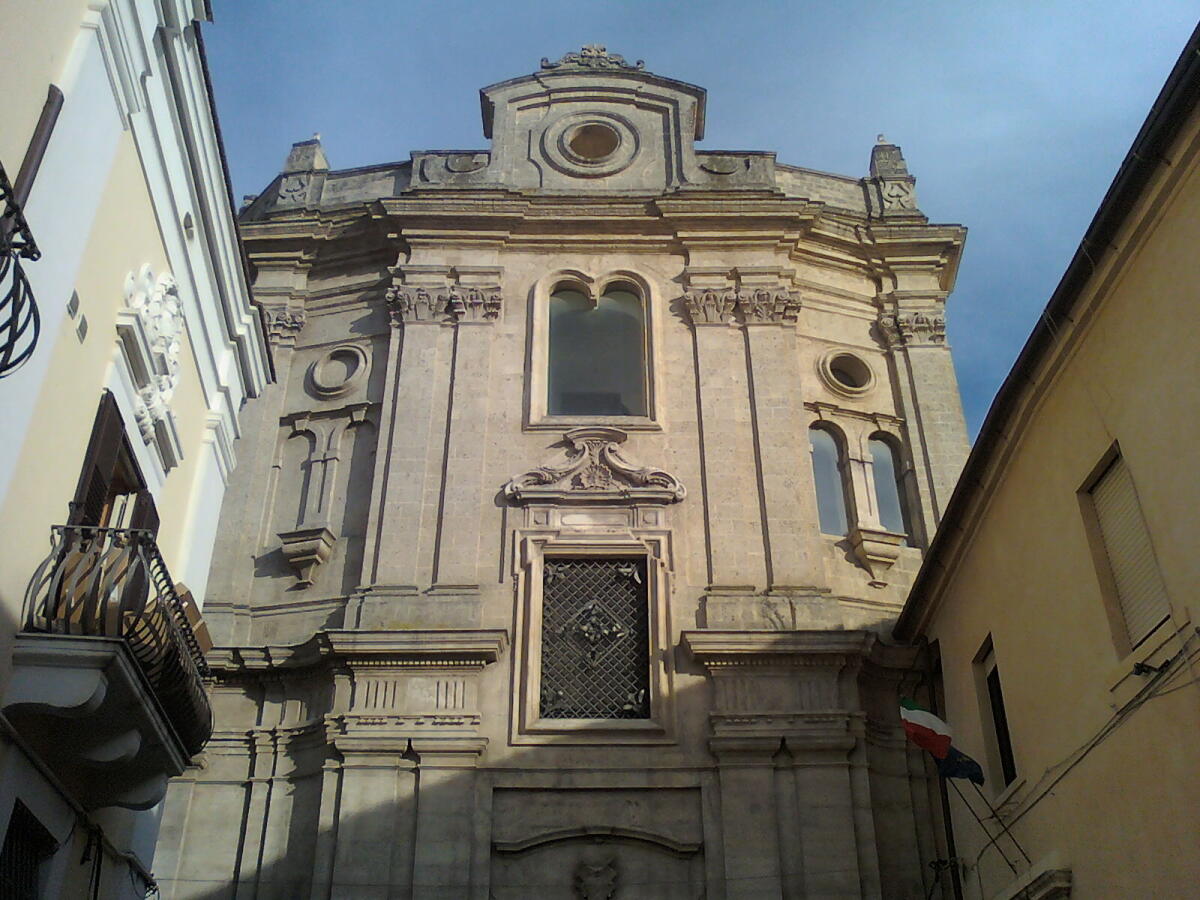 Chiesa di Santa Chiara, l’antica chiesa foggiana chiusa al culto dal 1932 - 