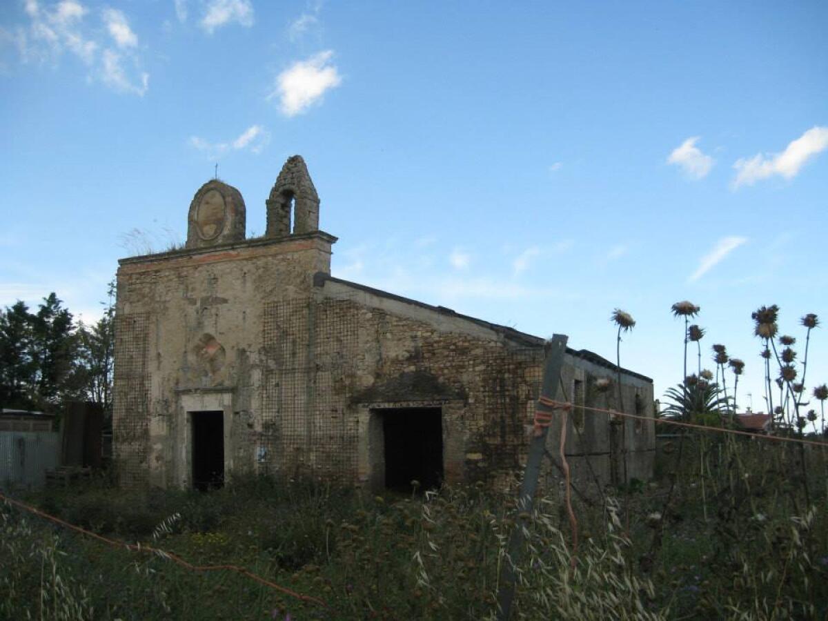 Foggia, San Lorenzo in Carmignano: partono i lavori per riqualificare la chiesetta del Salice Nuovo - Crediti Foto:  Raffaele Zingaro