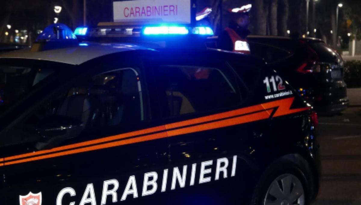 Foggia, rissa di gruppo in pieno centro: sette arresti e due donne ferite - 
