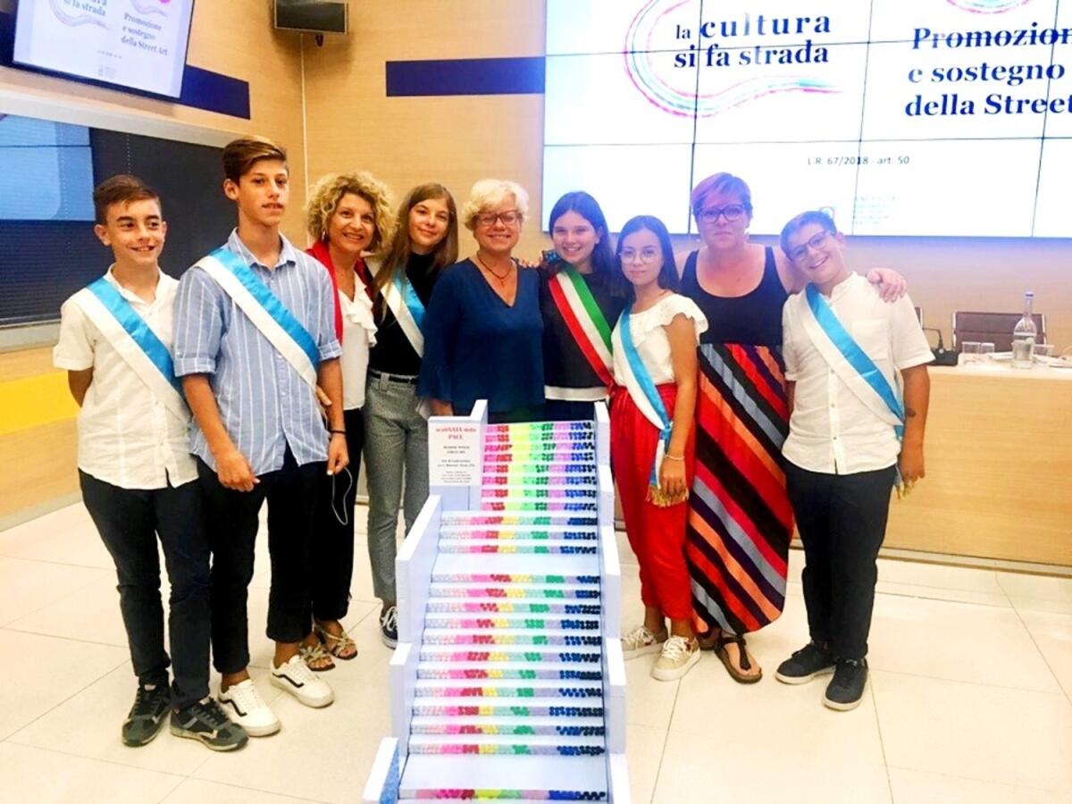 "La Scalinata della pace" di Vieste vince il concorso "Street Art" alla Fiera del Levante - Crediti Foto: garganotv.com