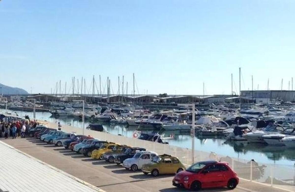 Tutti pazzi per le Fiat 500: il Tour del Gargano è un successo - 