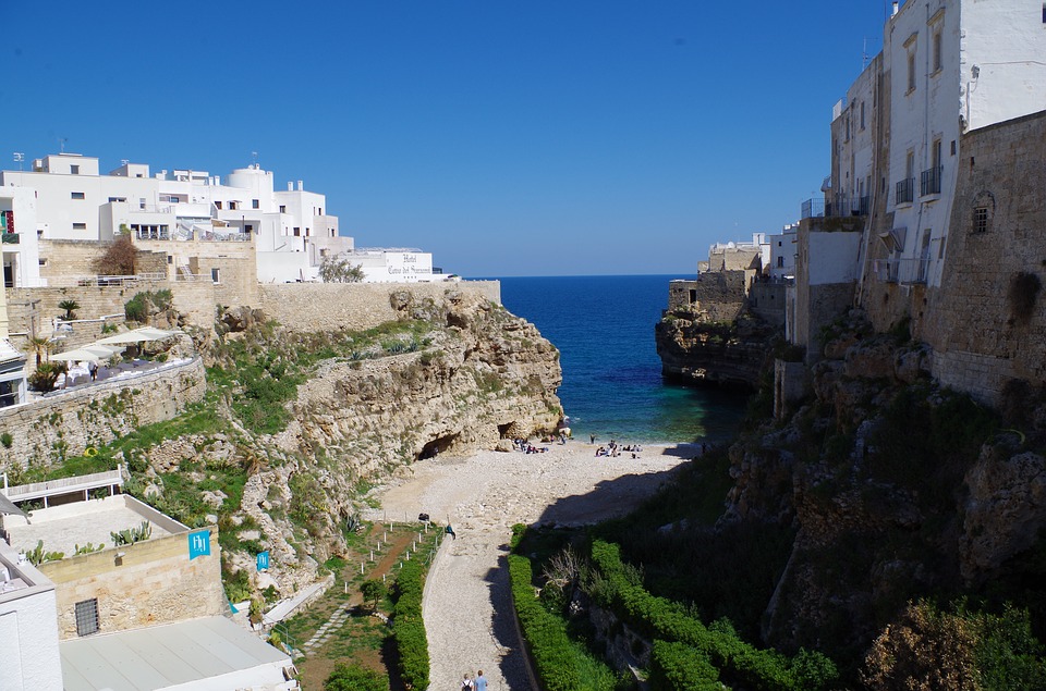 Port'alga quasi deserta - Polignano a Mare