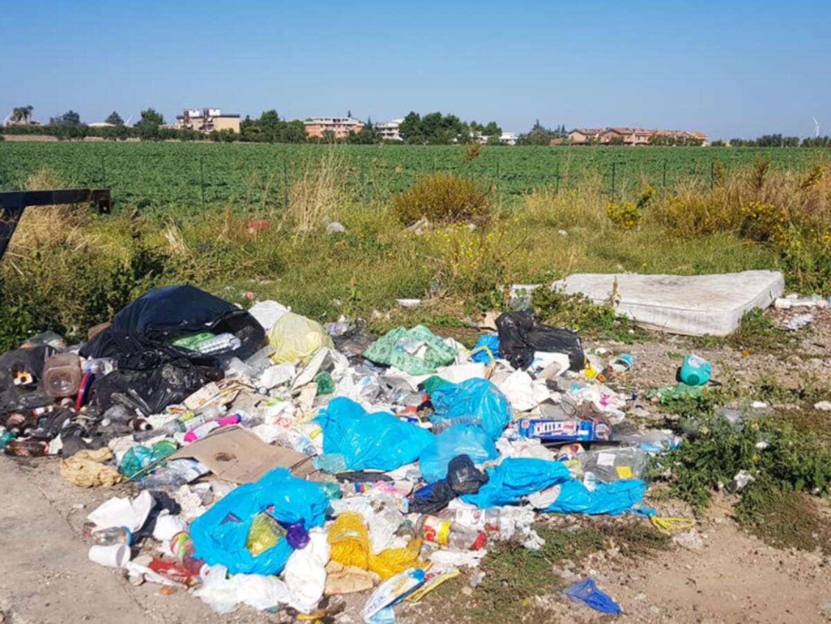 Riaperto il CCR ad Ordona: discarica abusiva di rifiuti urbani e speciali - 