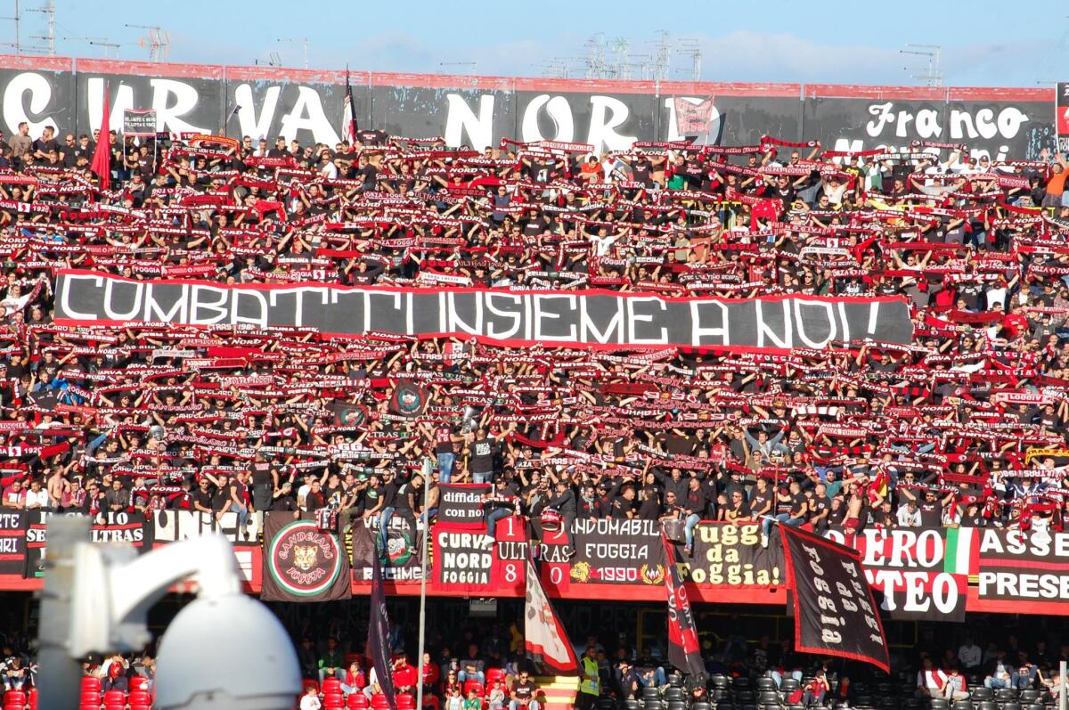 Foggia-Taranto: chiuso il settore ospiti dello "Zaccheria" - Credits: curvespettacolari.it