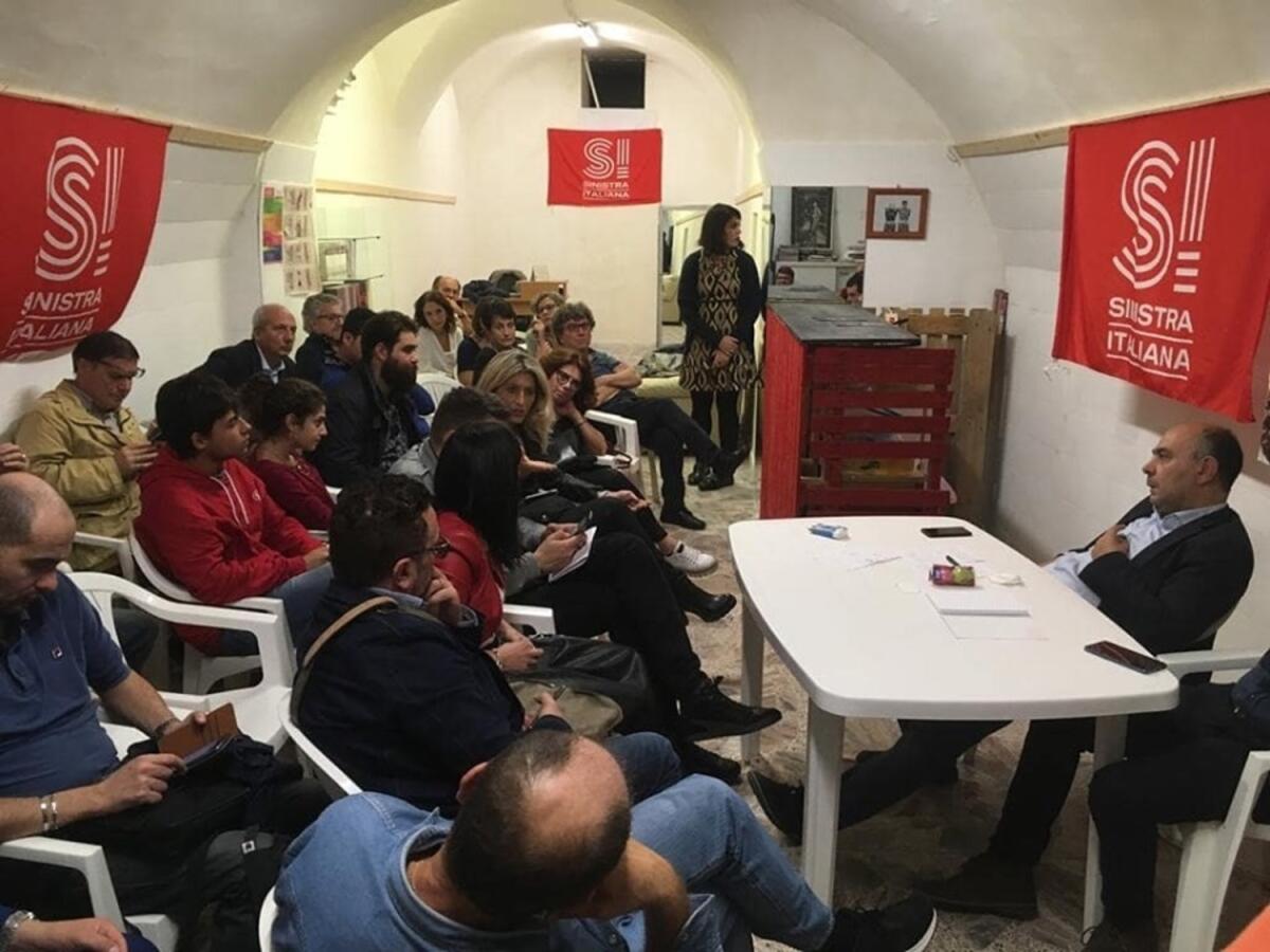 Gli studenti foggiani parlano al sottosegretario Peppe de Cristofaro e al Governo - 