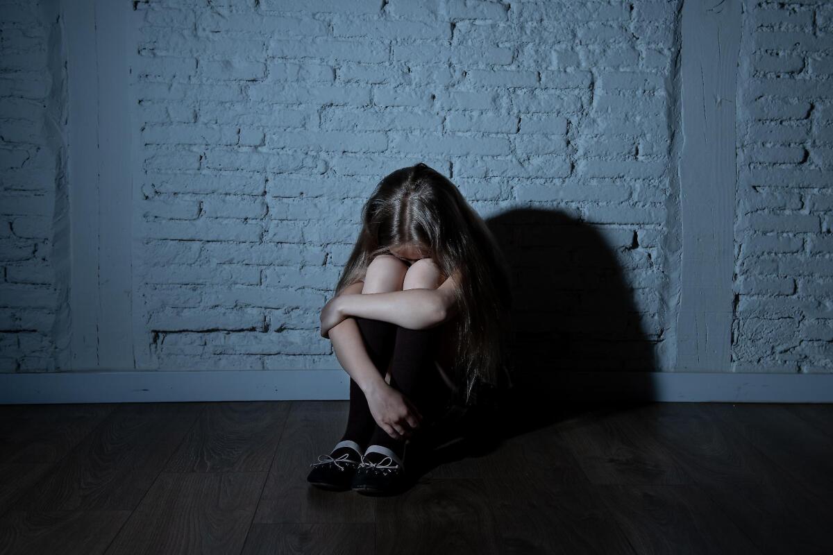 Orrore a Foggia: giovane coppia  maltratta bambina di 4 anni - 