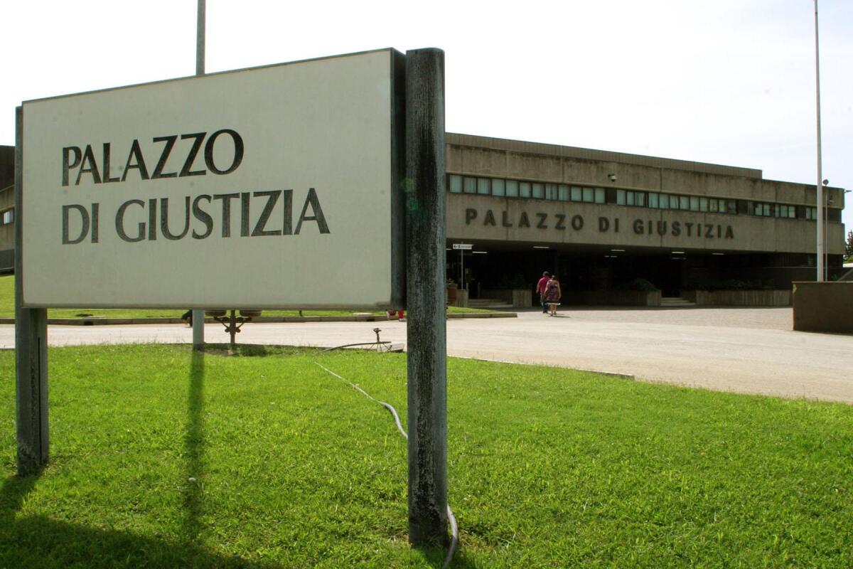 Processo per assenteismo al Consorzio di Bonifica: dipendente denuncia 10 colleghi - Crediti Foto: La Gazzetta del Mezzogiorno