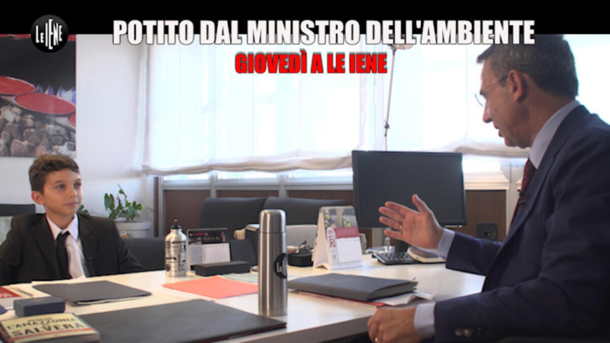 Il piccolo Potito di Stornarella diventa una Iena e incontra il ministro Costa - 