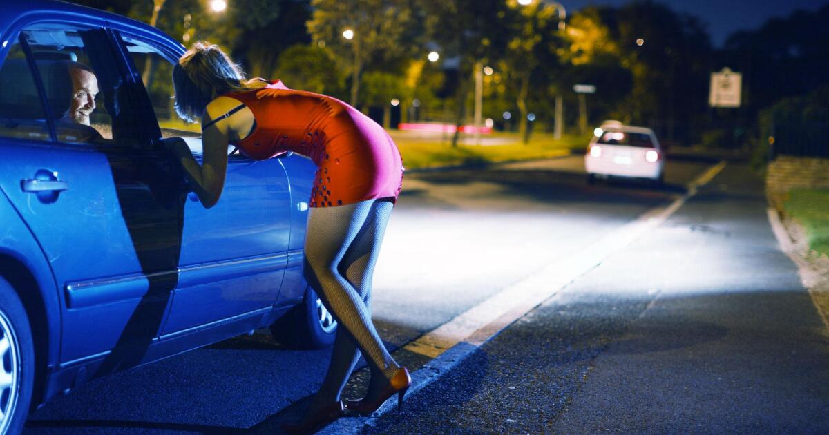Prostituzione, tratta di giovani ragazze sul Gargano: arrestati tre bulgari - 