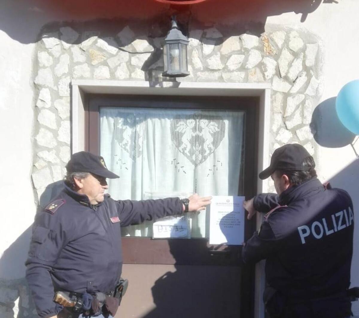 Foggia, Polizia chiude nota pizzeria di via Castelluccio - 