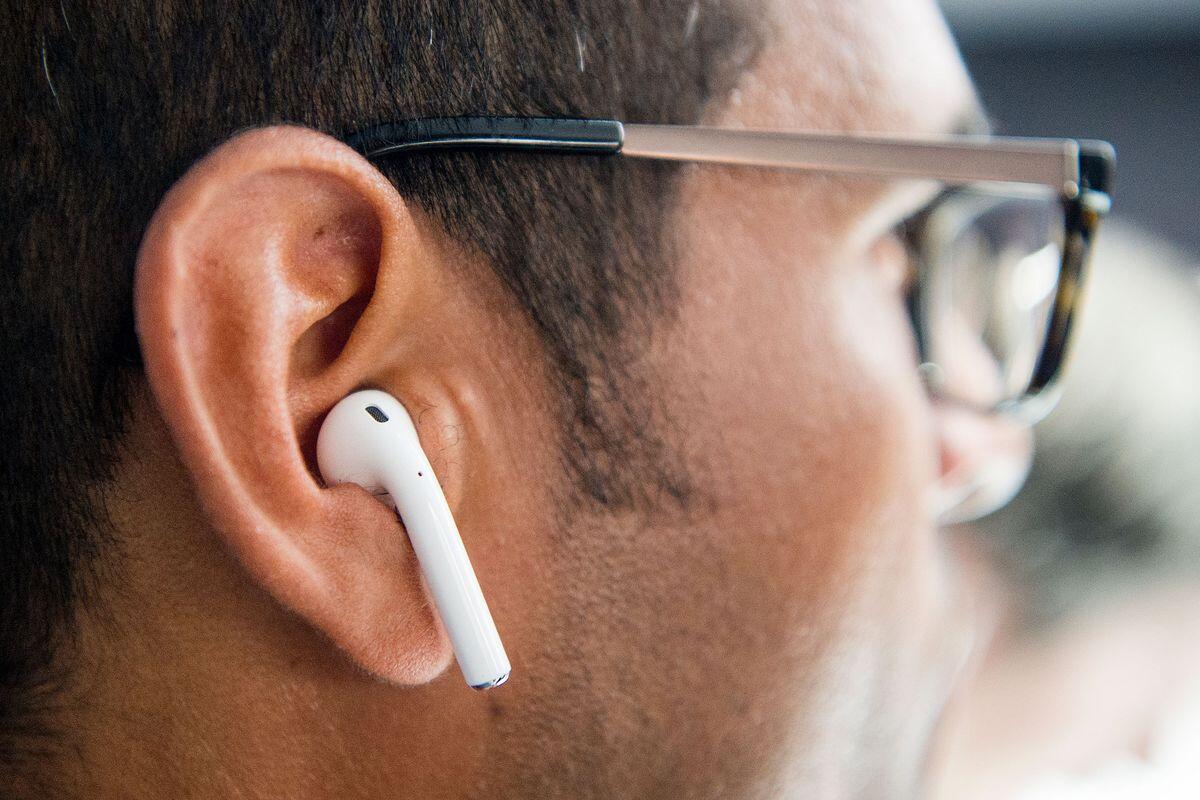 Auricolari: scegliere quelli bluetooth o con cavo? - 