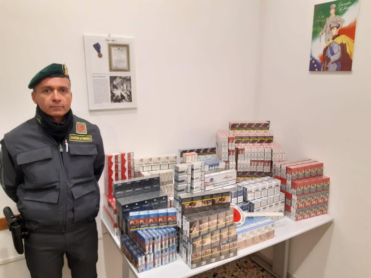 Contrabbando di tabacchi nel Foggiano: sequestrati oltre 2mila pacchi di sigarette - 