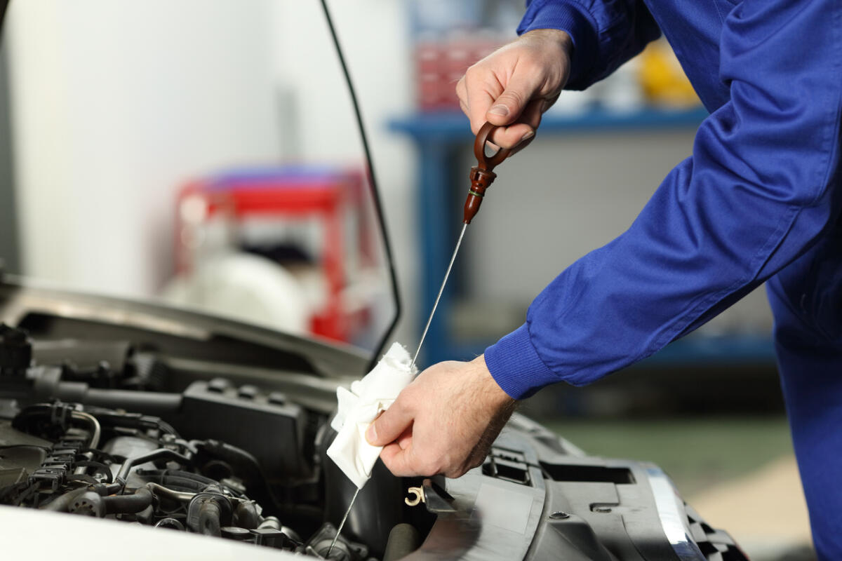 Manutenzione dell’auto fai da te: gli articoli indispensabili - 