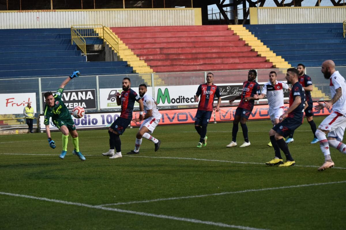 Taranto-Foggia 0-1. I rossoneri espugnano lo Iacovone - 