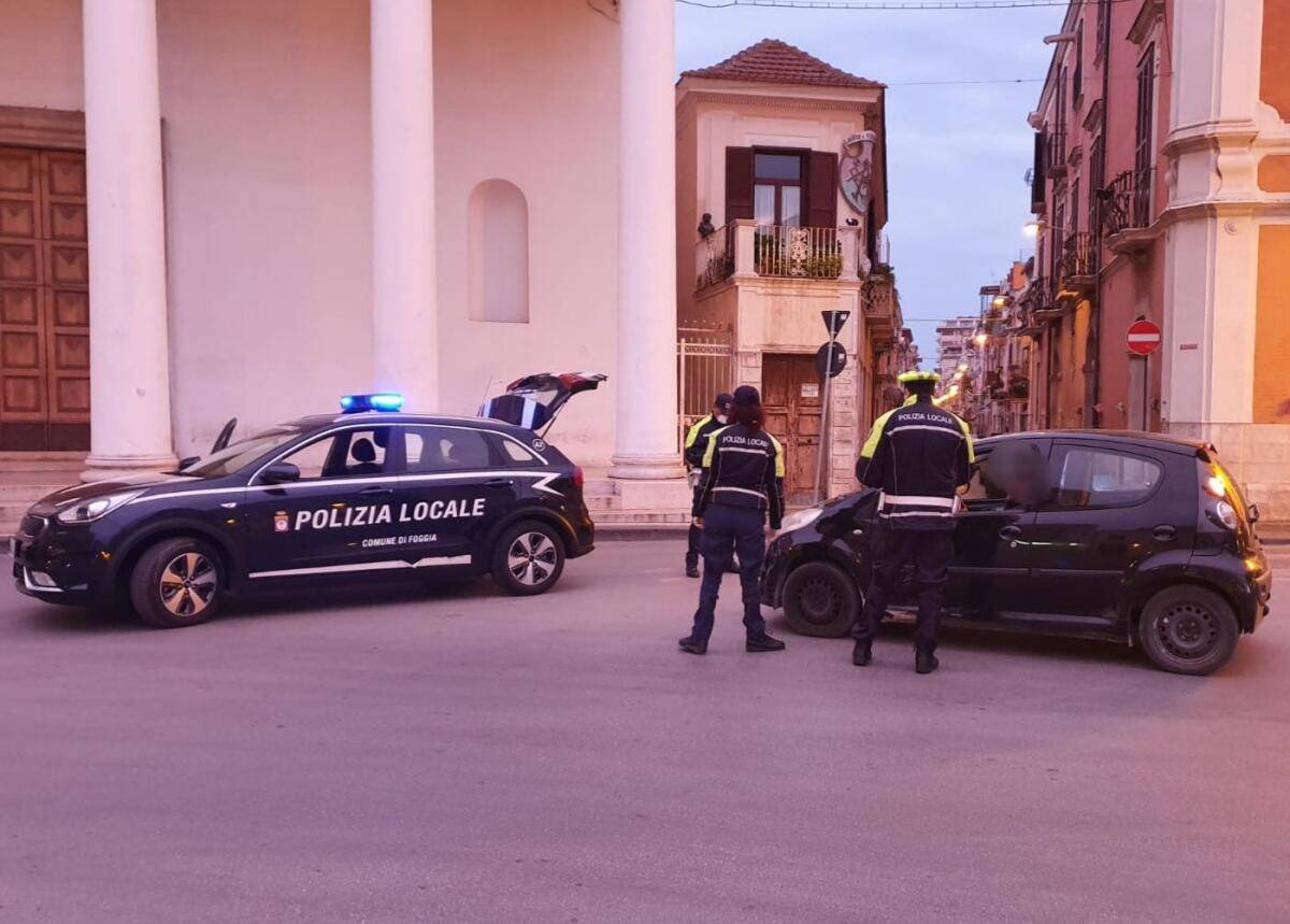 Foggiani continuano a circolare senza giustificato motivo: scattano le denunce - 