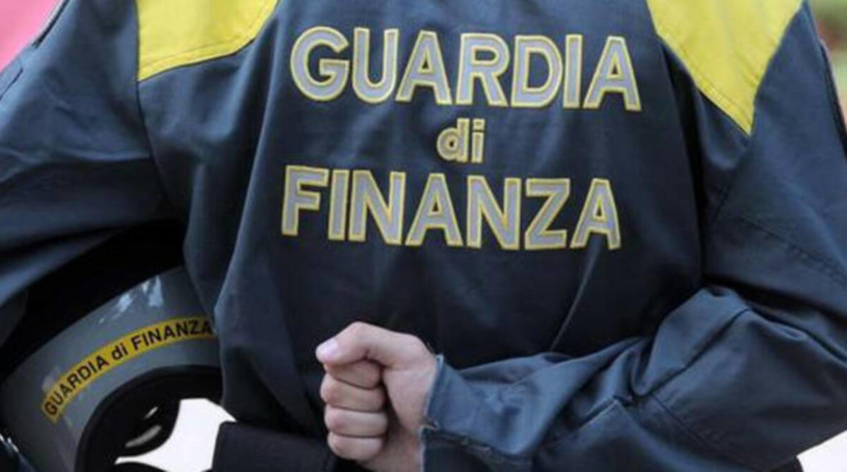 Foggia, importante donazione da parte delle Fiamme Gialle per il Policlinico Riuniti - 