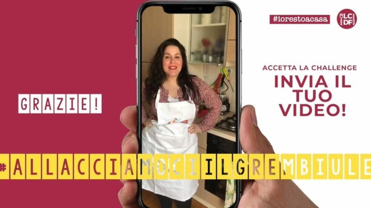 Parte la challenge "AllacciamociILGrembiule": ecco la sfida social dei foggiani Andrea e Valentina - 
