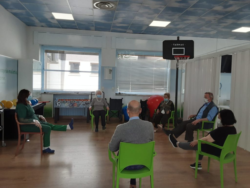 Foggia, riapre il Centro Diurno del Don Uva: tante attività creative per gli anziani ospiti