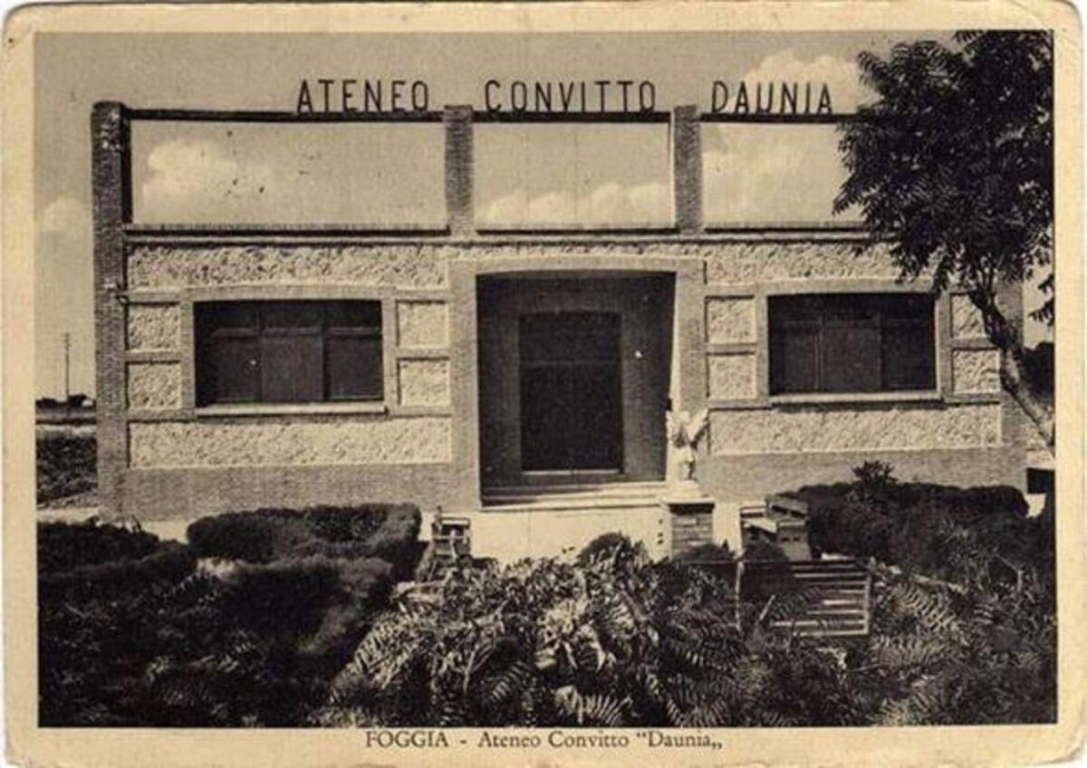 Foggia e il suo dimenticato Ateneo Convitto Daunia nato agli inizi degli anni 50 - 