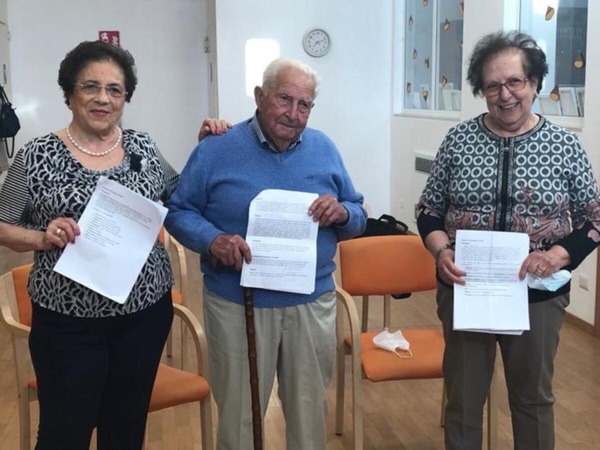 Esame di terza media per tre anziani pugliesi: "Un sogno che si avvera" - Crediti Foto: Ansa