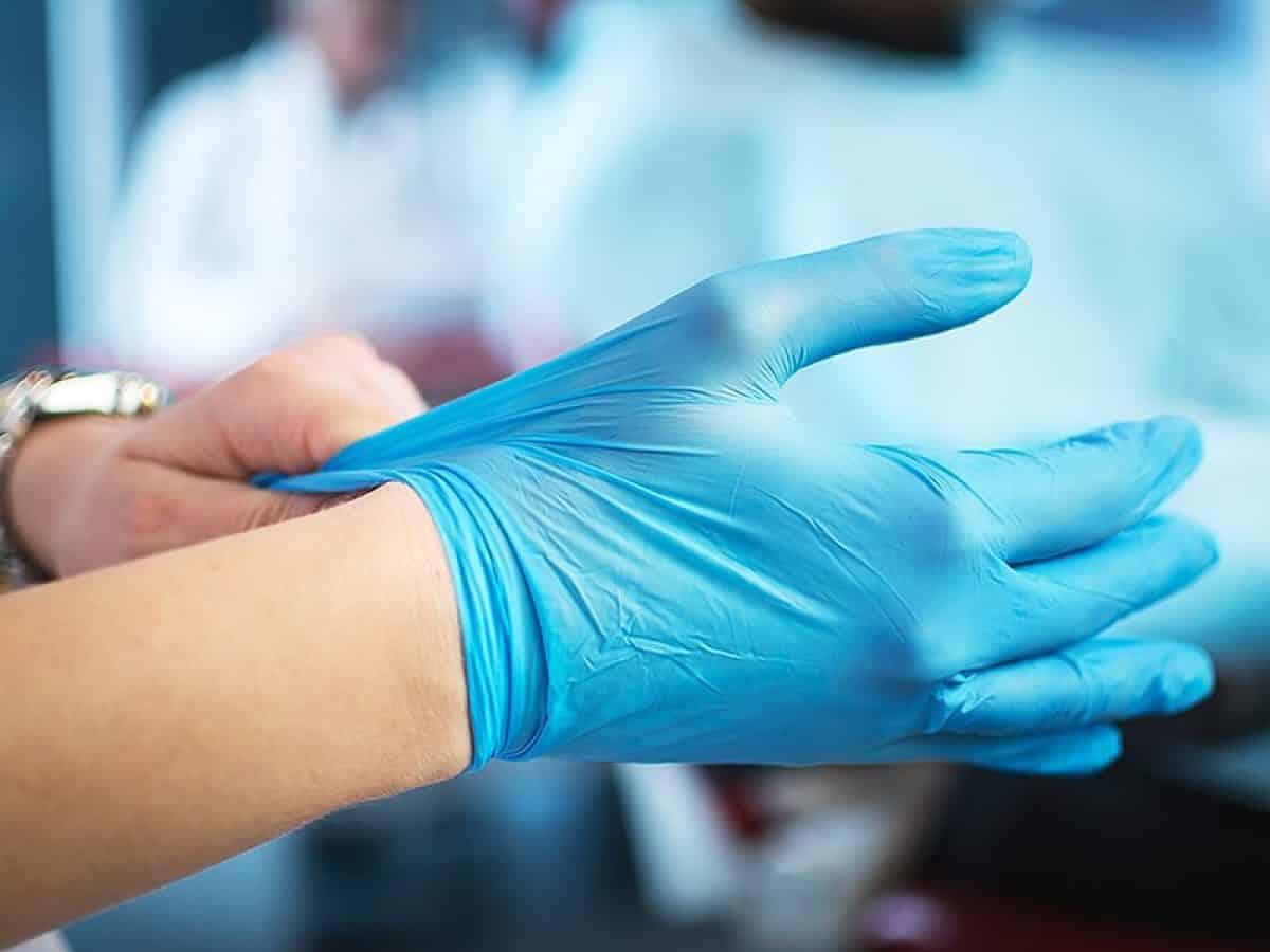 Coronavirus, l'Oms sui guanti: "Non usateli neanche al supermercato, aumentano il rischio di infezione" - 