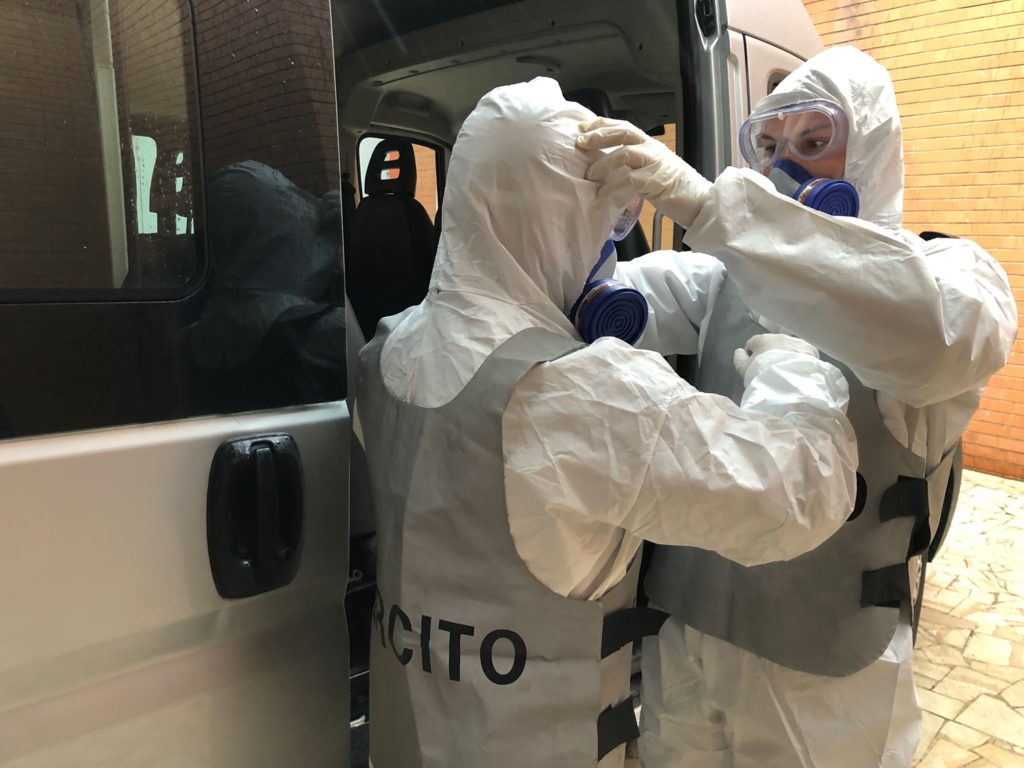 Coronavirus, i militari foggiani intervengono per sanificare il carcere di San Severo
