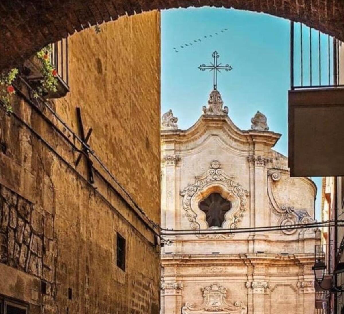 Chiesa dell'Addolorata: una piccola e affascinante bomboniera nel cuore di Foggia - Crediti Foto: Moreno De Lauri (Instagram @morenoesanta)