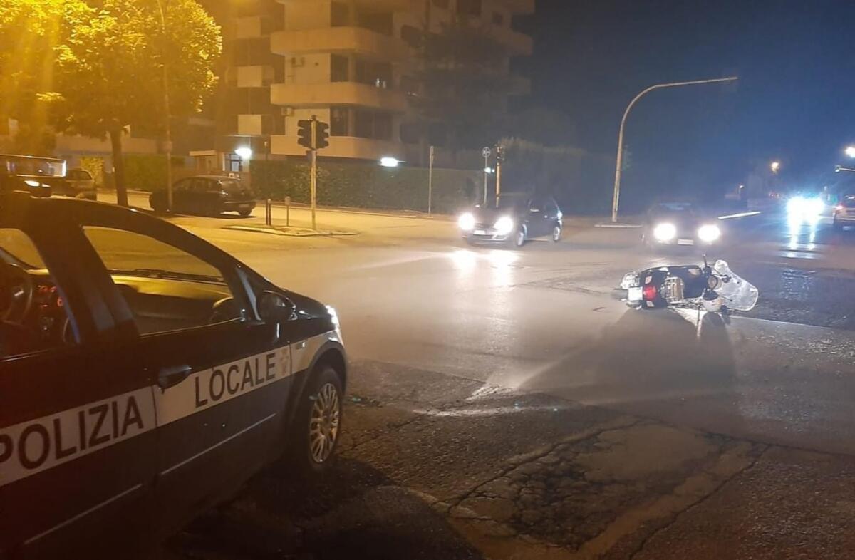 Foggia, aggiornamenti incidente incrocio viale Candelaro-viale Giotto - 