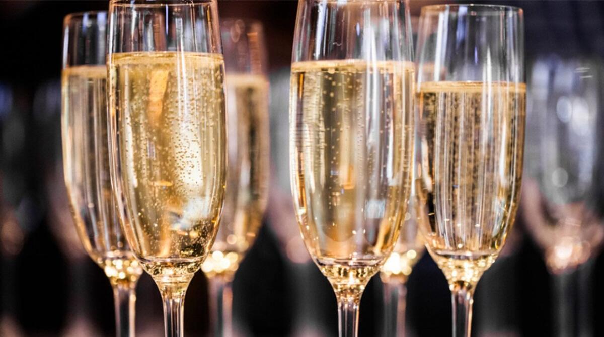 Coronavirus, focolaio nel Foggiano dopo festa di Prima Comunione - 