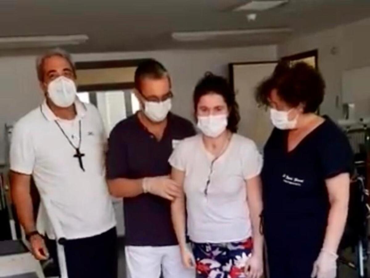 Coronavirus, dopo sei mesi finalmente Cristina lascia il Policlinico Riuniti di Foggia - 