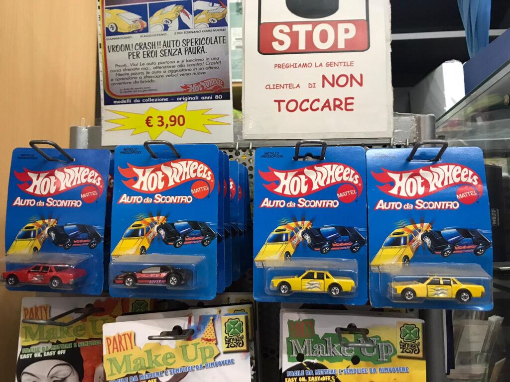 Penne, matite e quaderni: viaggio nelle cartolerie di Foggia