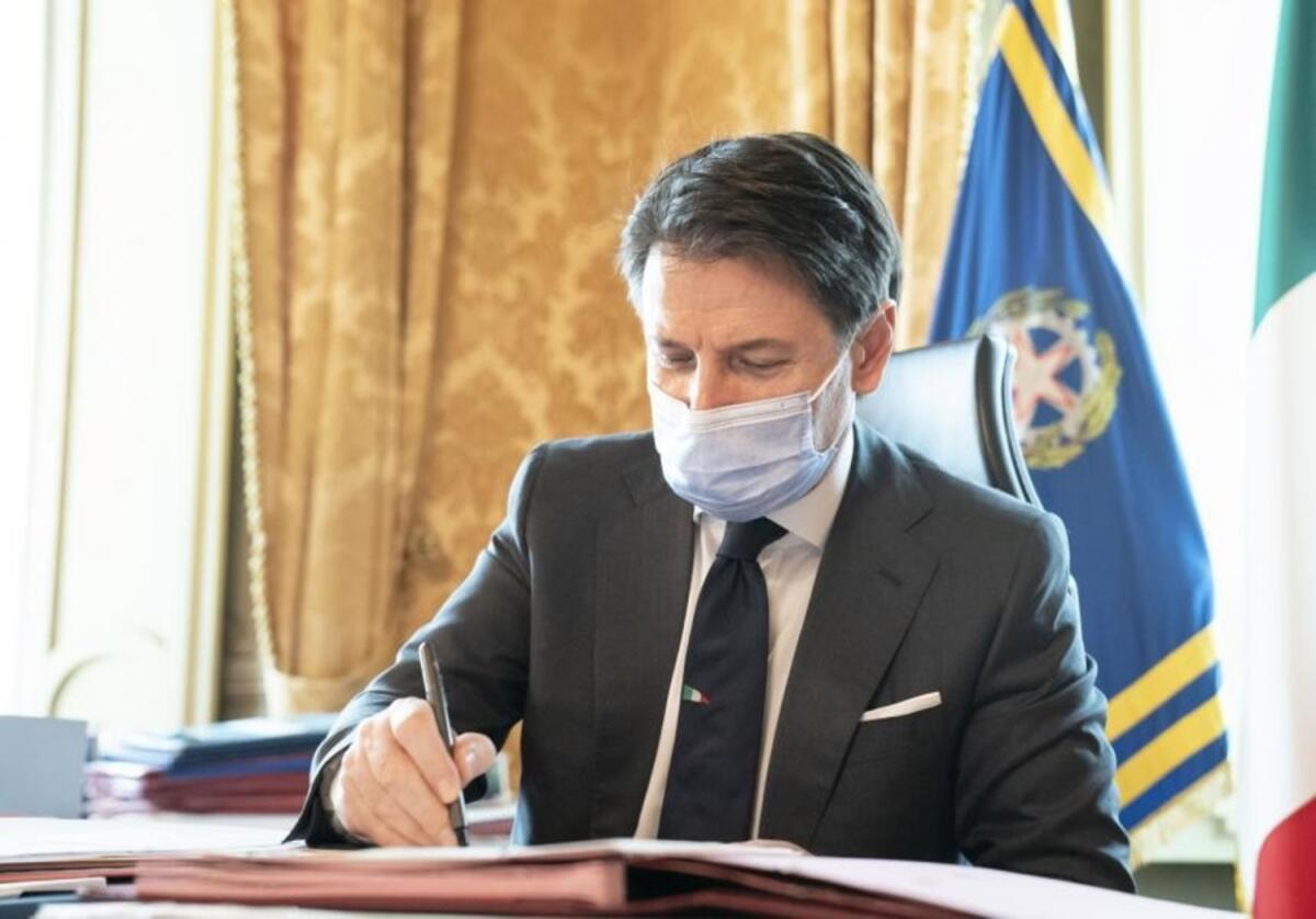 Emergenza Coronavirus, stop a feste e gite: ecco il testo del nuovo Dpcm firmato da Conte e Speranza - 
