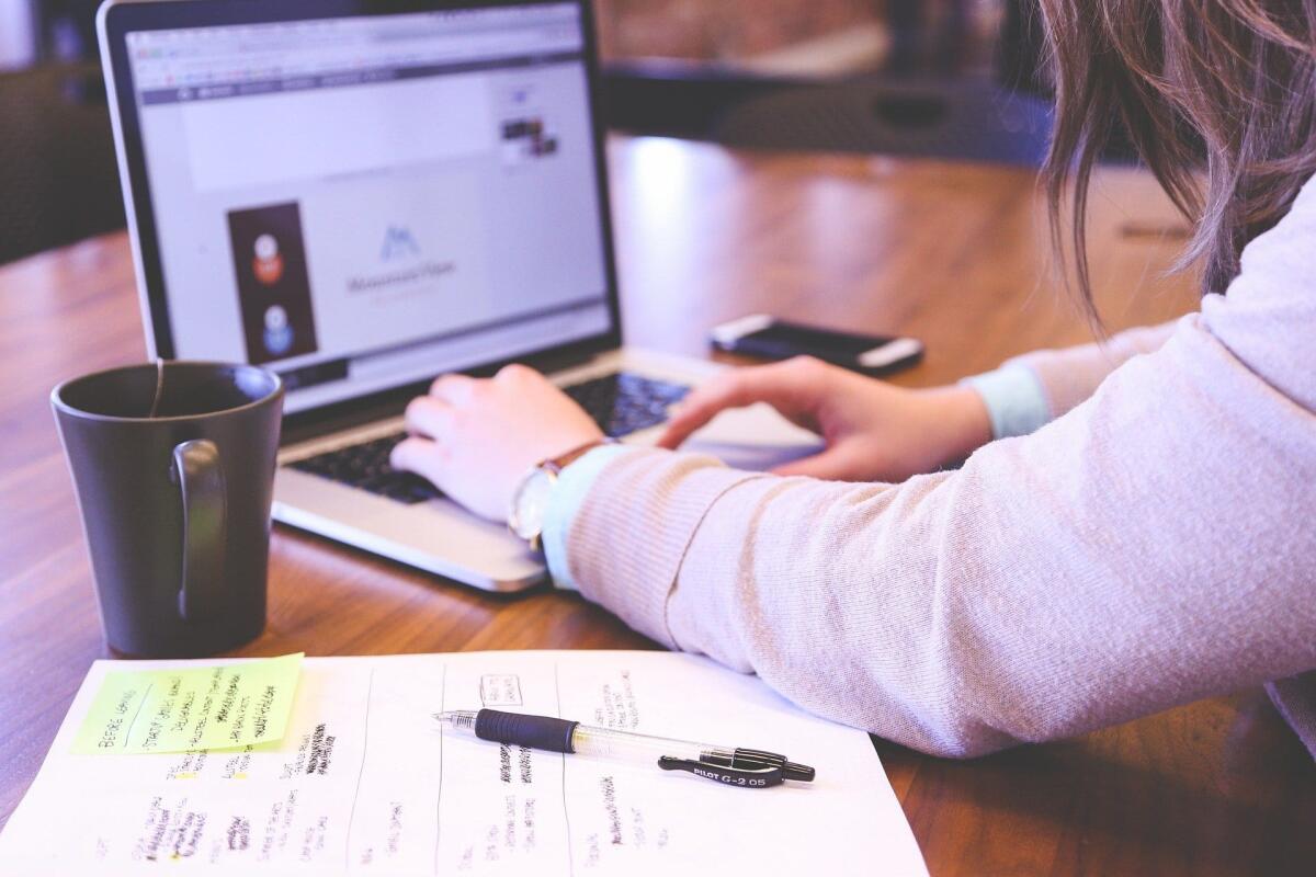 Crisi economica, diminuiscono le imprese al femminile: i dati nell’infografica GoDaddy - 