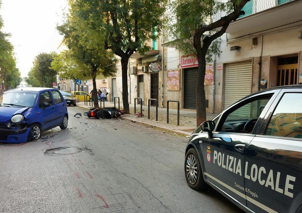 Foggia, incidente in via Capozzi: centauro ricoverato in rianimazione - 