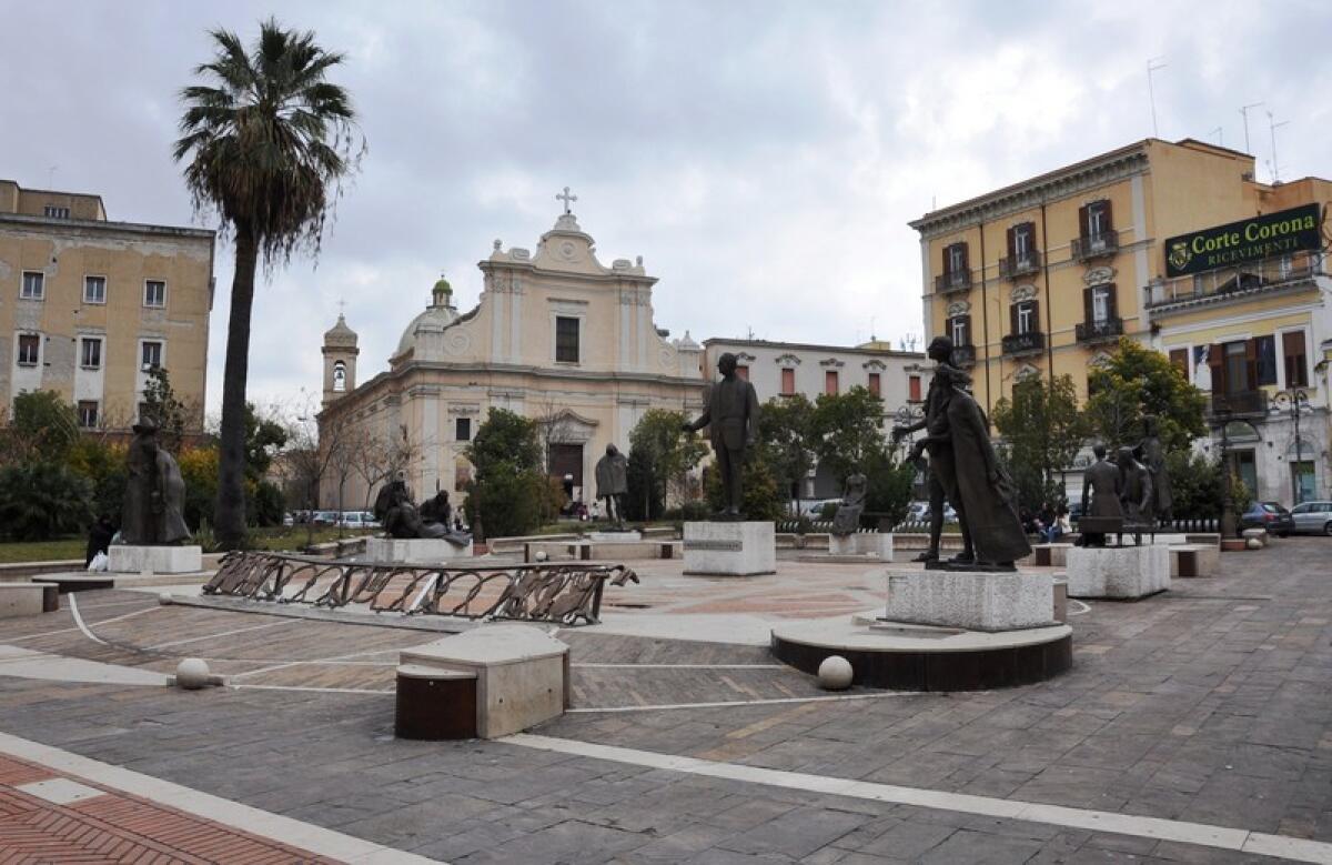 Covid, chiuso il centro di Foggia nel weekend: la decisione di Landella - 
