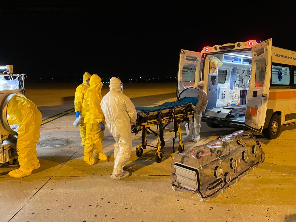 Covid, Emiliano in soccorso dell'Albania: ricoverati in Puglia arcivescovo di Tirana e padre Bonaventura - 