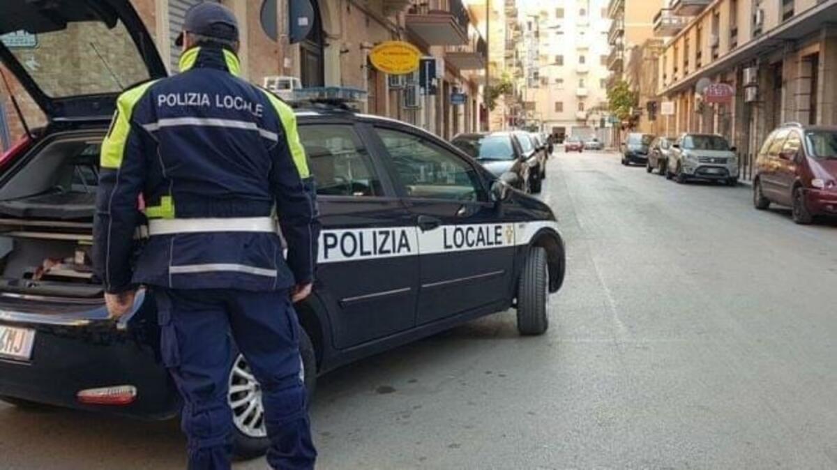Foggia, rispetto norme anti-Covid: accertate 22 violazioni in un solo mese - 