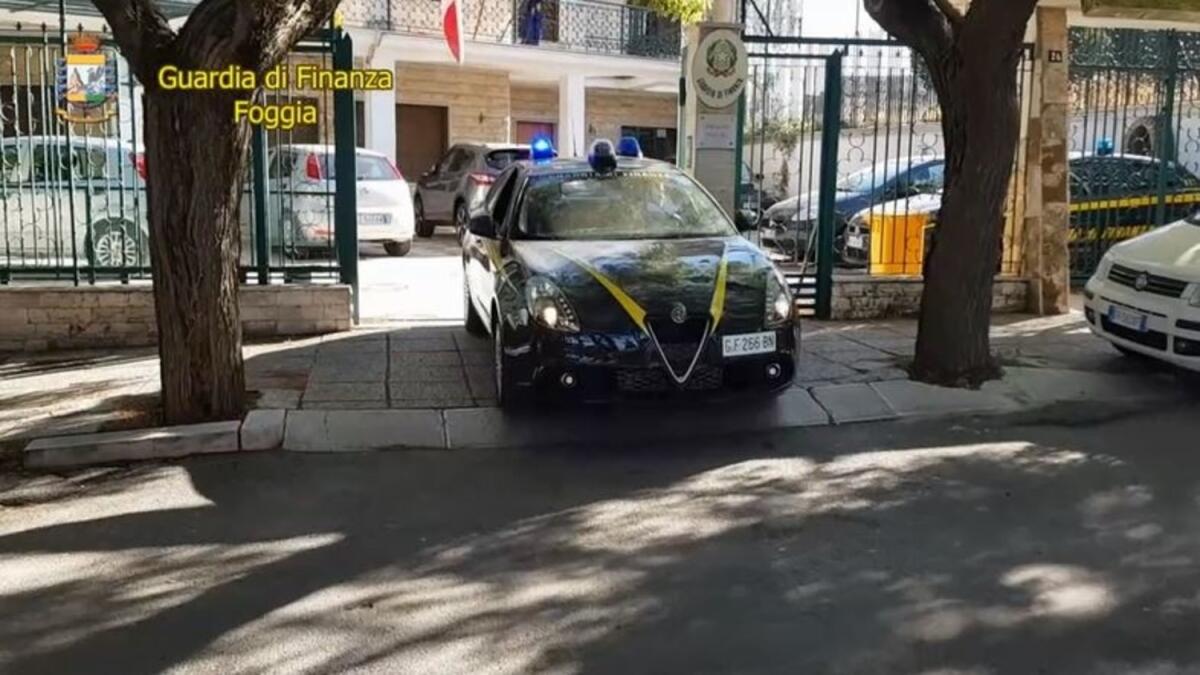 Frode nei lavori del cimitero di Carlantino, interdetti i legali di due imprese: otto gli indagati - 